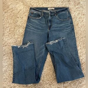 Abercrombie The 90s Straight Mid-Rise Jeans